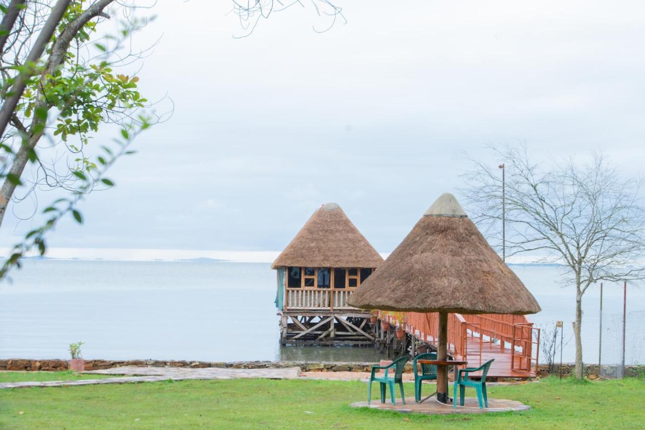 Mirembe Resort Beach Hotel Ssese Kalangala Экстерьер фото