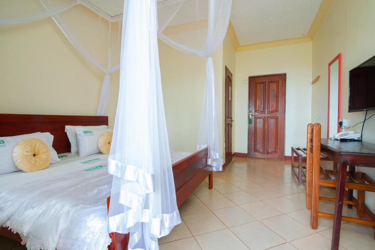 Mirembe Resort Beach Hotel Ssese Kalangala Экстерьер фото